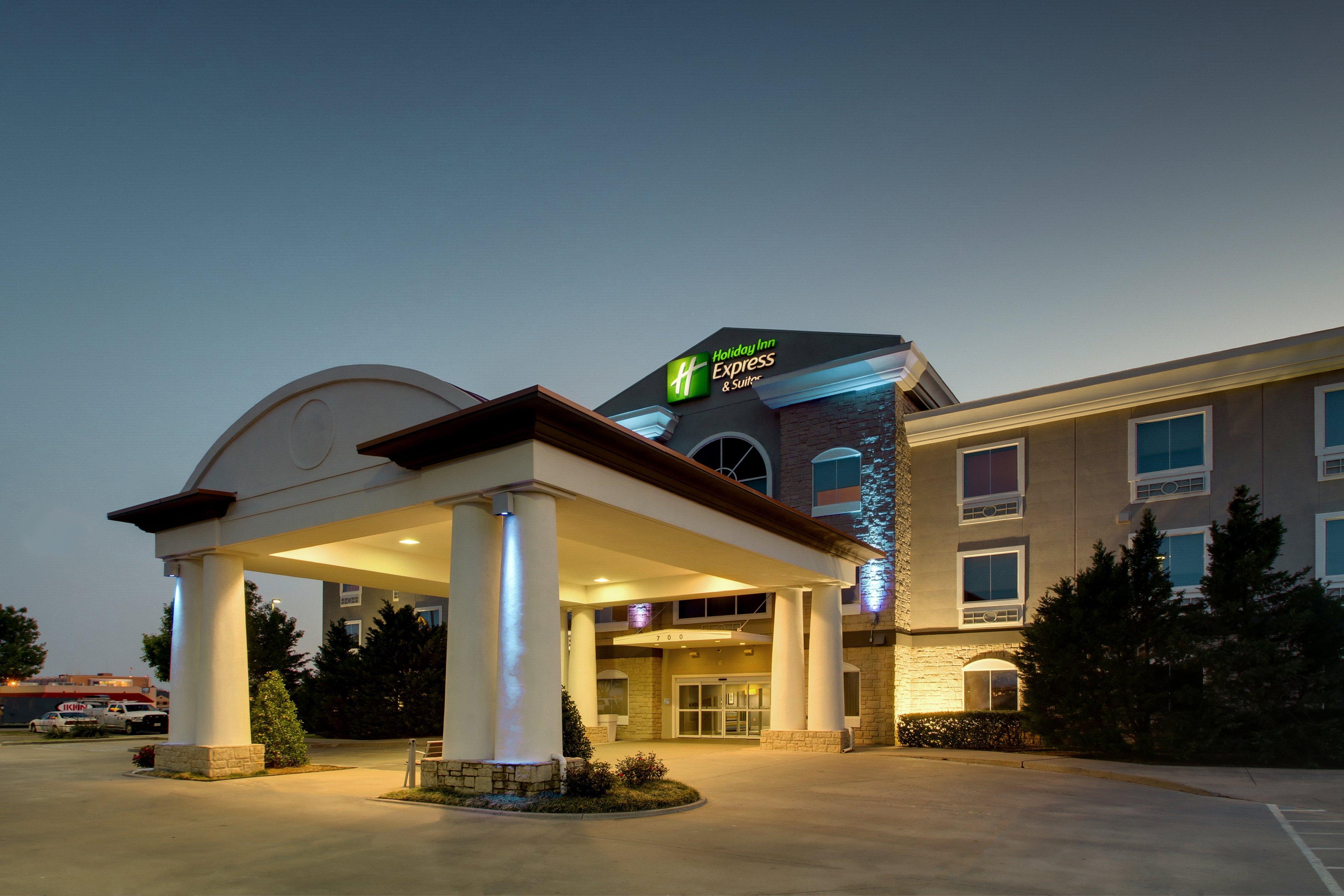 Holiday Inn Express Vernon College Area Highway 287, An Ihg Hotel Bagian luar foto